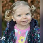 Allergy: Girl, two, tries new foods in hospital car park