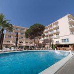 Brit, 22, hurt in Ibiza ‘balconing’ fall as tourist left with head injury at hotel at centre of Kian Harratt brawl drama